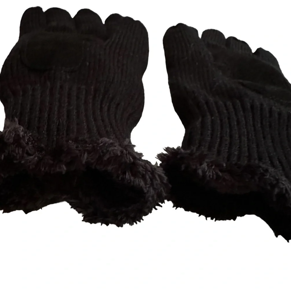 Ladies Black Cableknit Gloves with Velvety Soft Lining, One Size